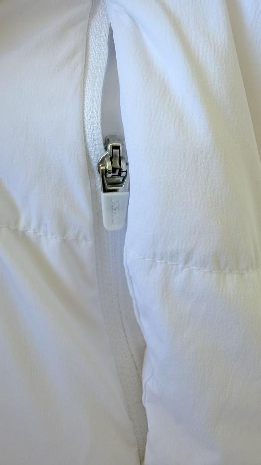 25冬款TIT纯原单鹅绒服，专柜爆款！鹅绒填充，轻快保暖，有一定厚度！纯原单货04948661 商品图4