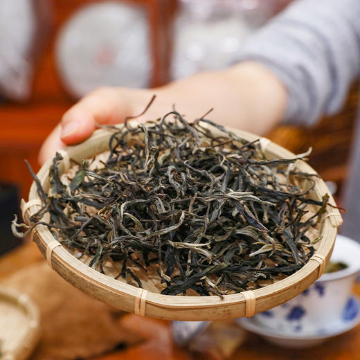 【预售6折，买5送1】2026《曼松乔木》春茶 200克/饼 生茶 商品图2