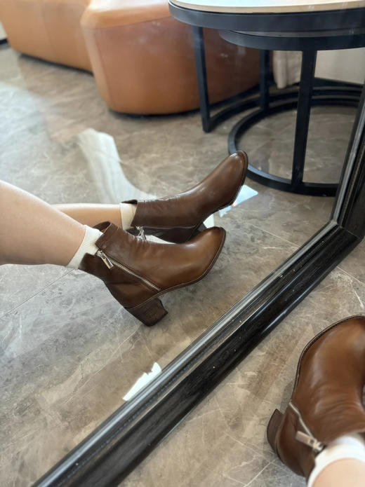 25-1 以往订单不追溯 年底亏清 off 棕色牛皮 内外底全皮 固特异工艺 双侧拉链 切尔西粗跟短靴 商品图2