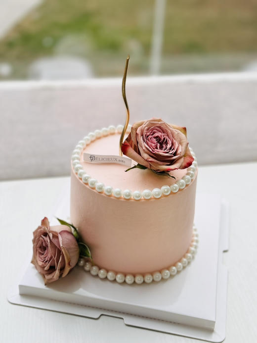 5寸卡布奇诺玫瑰蛋糕 商品图2