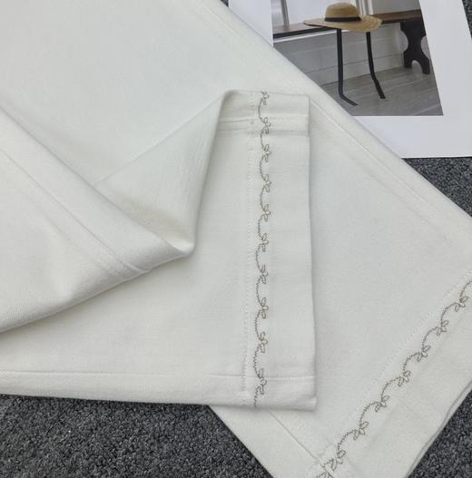 SC1L08_凝脂色_牛仔裤_春季_高腰直筒九分裤脚_高级女装_BERNIEELEN 伯妮斯茵 商品图1