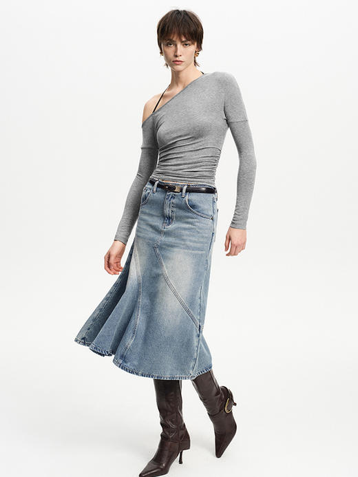 TR她热 慵懒叙事 灰色天丝羊毛露肩长袖显瘦挂脖针织打底衫上衣 商品图0