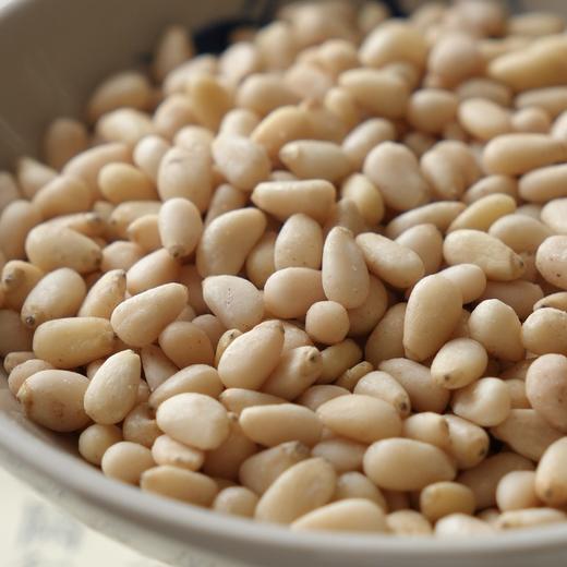 【坚果精选】有机雪松子仁 长白山产区自然成熟雪松子 低温烘烤非油炸 有机认证 无壳免剥 果仁饱满 颗粒均匀饱满 自然松香 酥脆回甘 商品图1