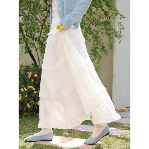 鹿向南「云絮软风」白色长款蛋糕半身裙女春季设计感显瘦A字长裙 商品图0