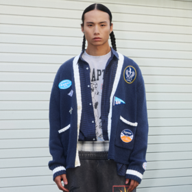 GOODBAI 916 EXPRESS 撞色V领做旧绣标休闲宽松针织开衫