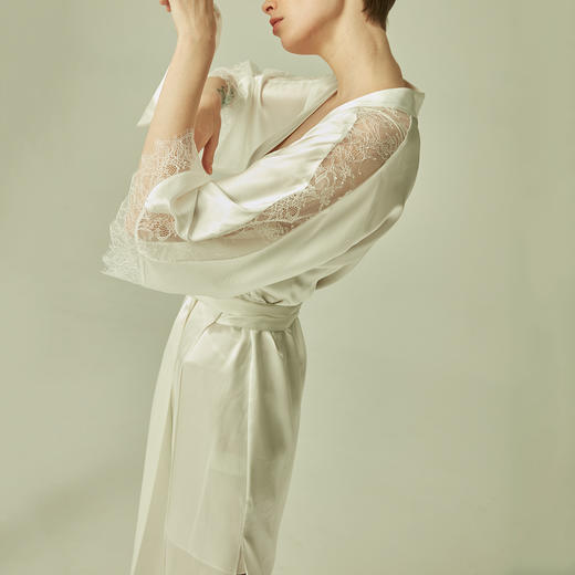 桑罗优雅蕾丝睡袍长款新娘婚礼晨袍 商品图1
