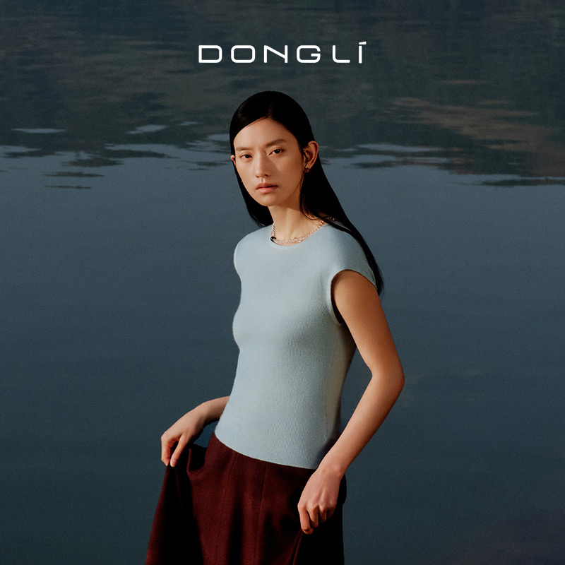 东黎 • 我不被驯化 华尔街 山羊绒女士秋季圆领半袖 5353