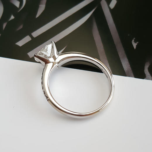 AU750白金经典简约三爪款心型1.03克拉钻石戒指14号（戒圈可改）290126NJS42 商品图2