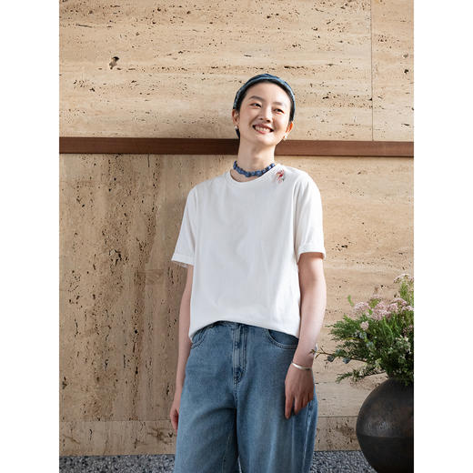 牧衣游原创手工刺绣纯棉T恤新款简约圆领百搭休闲短袖套头衫 乐渝 商品图1