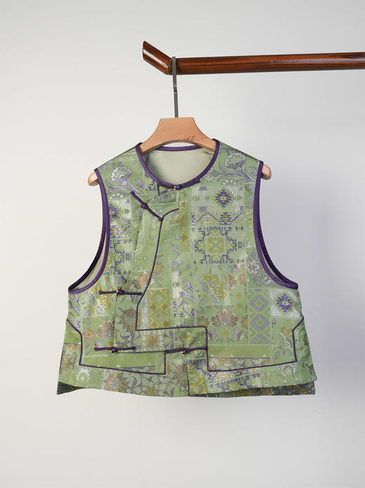 L251733马甲 商品图4