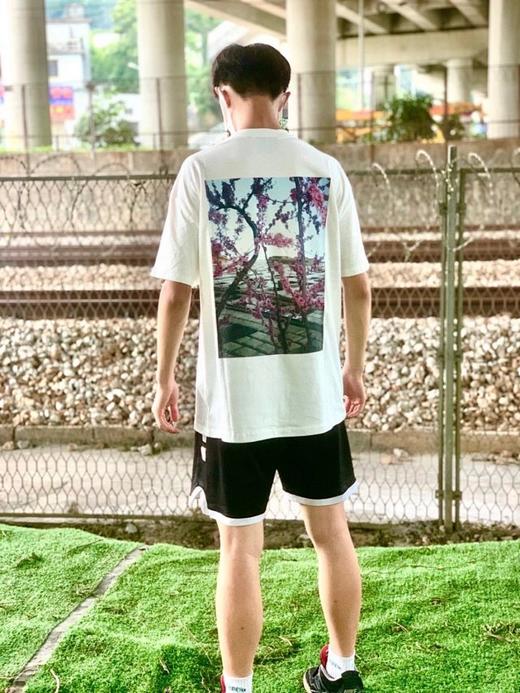 .清仓，白色m码！110-150斤！Fog花卉短袖，粗纱棉材质，久洗不变形，超强质感，男女同款 商品图3