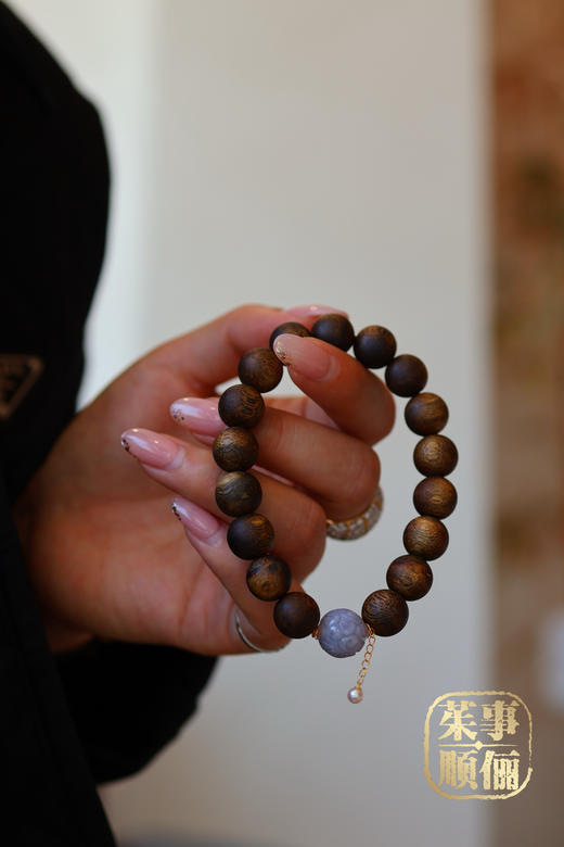 【茱事顺俪】18k黄金翡翠沉香手链 商品图1