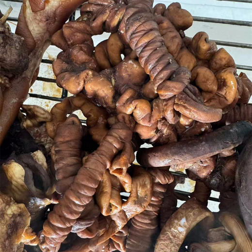 黑猪卤猪肉系列| 村里杀的黑猪制作而成，猪蹄，猪皮，猪头肉，各种内脏，香而不腻，加了一点盐，不是很咸，会有黑色毛根，介意慎拍⭐️顺丰快递 商品图12