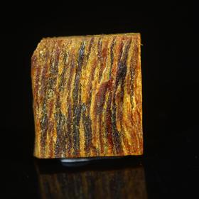 BC.SN2.3-1  白棋沉水小料，0.49g