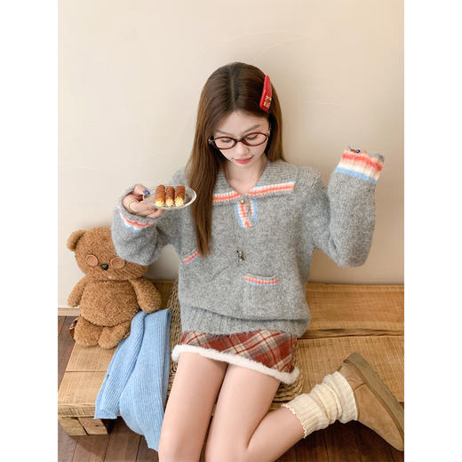 <曾小咸推荐>2.21现货秒杀 ！微信超特价！撞色翻领毛衣 日常219.99 立减130 秒杀89.99！！半裙 秒杀69.99！！ 商品图1