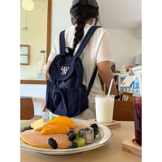 韩系百搭双肩包休闲字母绣花登山小背包电脑包学生通勤大容量书包 商品图1