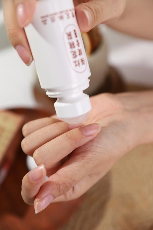 香港宝芝林红花皲裂膏  26Y02008- 商品图8