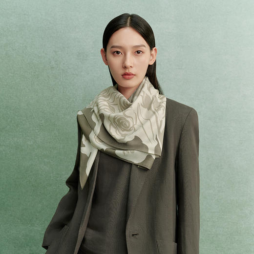 万事利双面印花丝羊毛围巾-玫瑰物语 商品图3