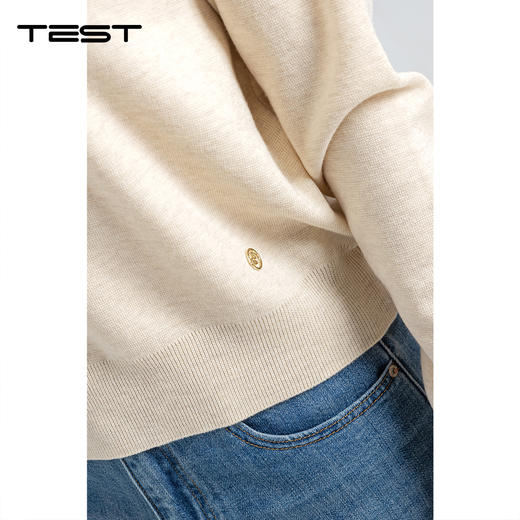 春上新软糯亲 V领针织衫新款宽松显瘦米白色长袖百搭毛衣1261004 商品图3