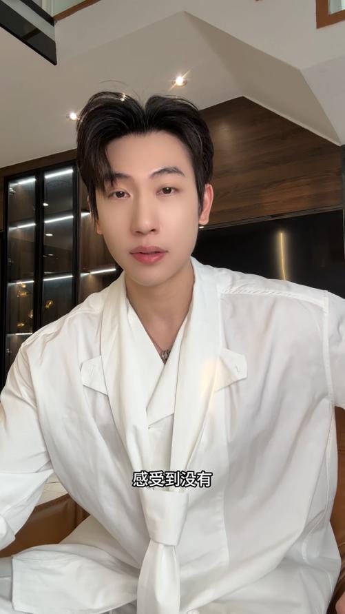 8518SDSA男装2026新款高贵轻奢韩版简约纯色拼接丝带圆领衬衫百搭休闲 商品图0