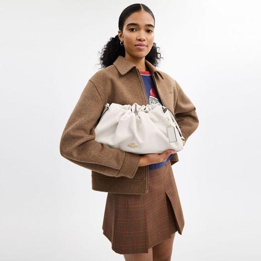 196395997039 COACH 蔻驰 FAYE系列大号可单肩斜挎链条云朵包【38cm(长)x20cm(高)x11cm(宽)】 商品图3