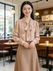 SC1F06  如梦令衬衫 定制高支雪纺面料，加入暗纹肌理，轻薄透气且自带垂坠感，不易透肉气质,法式飘带领结、复古图腾印花，飘带可自由系成蝴蝶结 / 平结，领口微泡泡袖，袖口做同印花荷叶边收口。 商品缩略图1