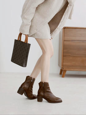 25-1 以往订单不追溯 年底亏清 off 棕色牛皮 内外底全皮 固特异工艺 双侧拉链 切尔西粗跟短靴