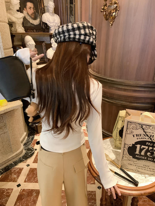 <曾小咸推荐> 2.26 现货秒杀 ！微信超特价！2色v领长袖t恤 日常109.99 立减50 秒杀59.99！！复古卡其色高腰直筒休闲裤  秒杀129.99！ 商品图7