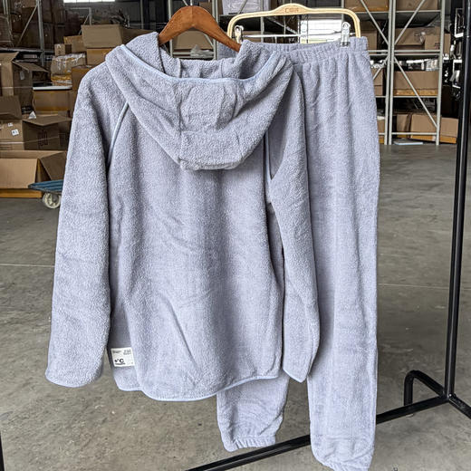 男士连帽休闲睡衣套装果粒绒保暖可外穿家居服套装【24R31134】 商品图1