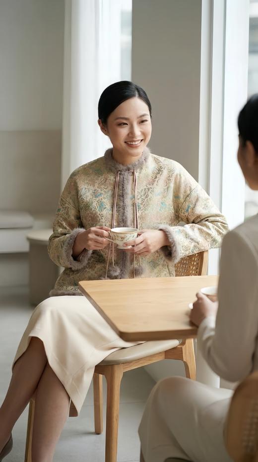 SJ同款轻国风立领夹棉水貂毛花扣外套 商品图4