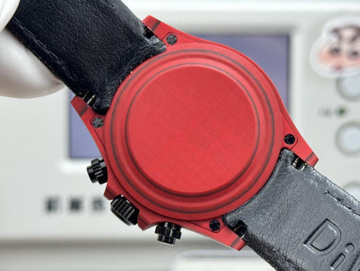 Noob official➕ Factory ROLEX宇宙计时迪通拿系列之碳纤维定制版，腕表不仅佩戴轻便，外表坚硬。且每一只腕表都拥有独一无二的碳纤花纹材质❕❕❕ 商品图7