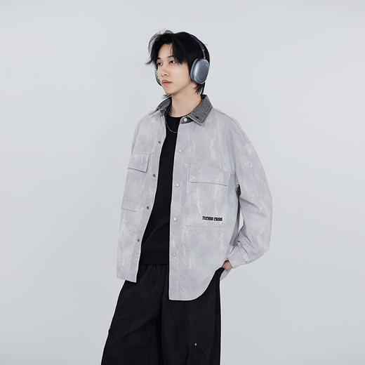 【新品上新】HX 春季翻领茄克衫微宽松S105611076101 商品图2