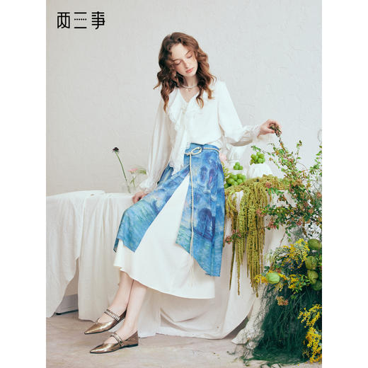 两三事 海风絮语 2026春季新款小清新印花双层裙摆系带a字半身裙 商品图0