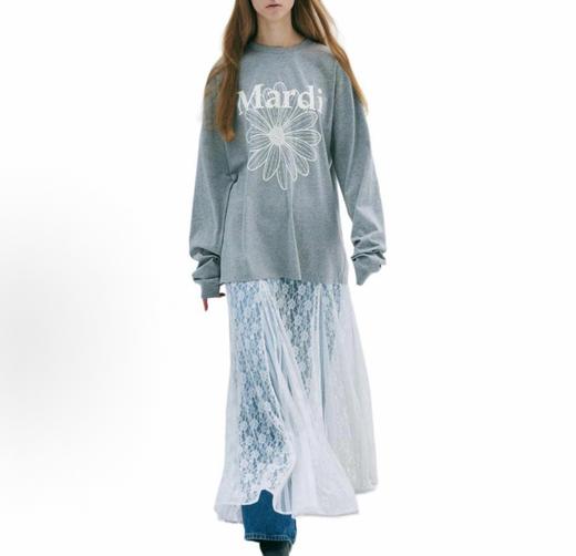 一店d 爆款𝐌𝐚𝐫𝐝𝐢情侣长袖T 新款雏菊 韩版！！太太太又松弛感了，袖口做了升级简直把传统的𝐭和卫衣完美融合起来 上身真的超美 商品图2