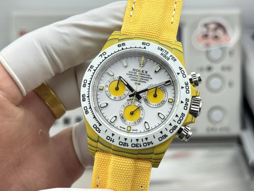 Noob official➕ Factory ROLEX宇宙计时迪通拿系列之碳纤维定制版，腕表不仅佩戴轻便，外表坚硬。且每一只腕表都拥有独一无二的碳纤花纹材质❕❕❕ 商品图2