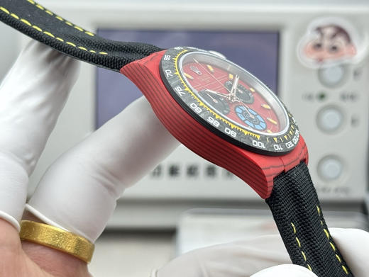 Noob official➕ Factory ROLEX宇宙计时迪通拿系列之碳纤维定制版，腕表不仅佩戴轻便，外表坚硬。且每一只腕表都拥有独一无二的碳纤花纹材质❕❕❕ 商品图5