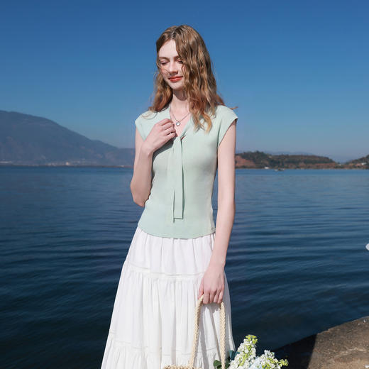 【莱赛尔】三彩2026春季新款飘带V领针织衫套头毛衫修身上衣M 商品图3