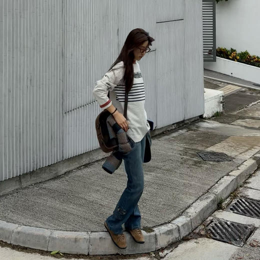 ROMI STUDIO“美式街头”色织定染竹节棉撞色做旧印花T恤RWCASY6440 商品图5