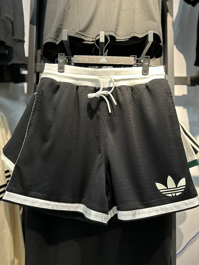阿迪达斯/Adidas 三叶草透气网眼短裤，货号：IY7387，男女情侣款