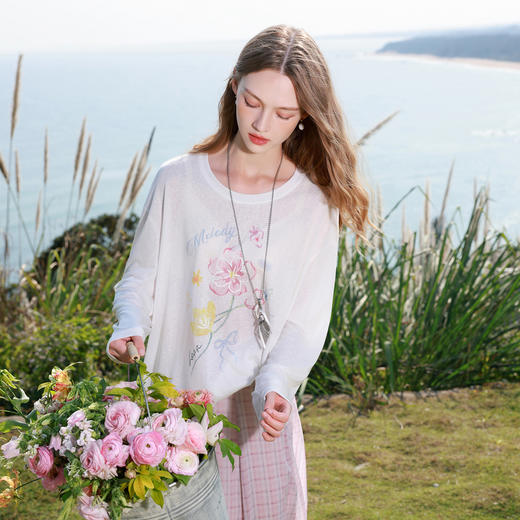 【莱赛尔】三彩2026春季新款樱花T恤圆领宽松落肩袖罩衫休闲M 商品图3