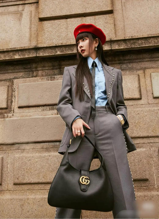 GUCCI Aphrodite 中号 黑金  牛皮 新月包 商品图2