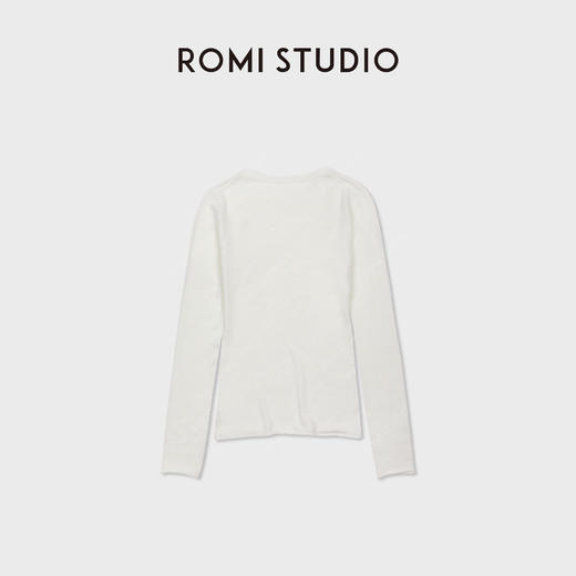 ROMI STUDIO“法式温柔”羊毛混纺细腻轻薄深V毛织上衣RWDSS92140 商品图1