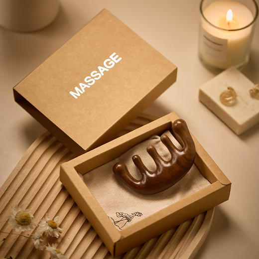 【金丝檀木！月牙梳礼盒】套装头部按摩梳礼盒套装 美容院养生按摩神器 开业活动促销小礼品 节日礼品套装  女神节心礼 商品图2