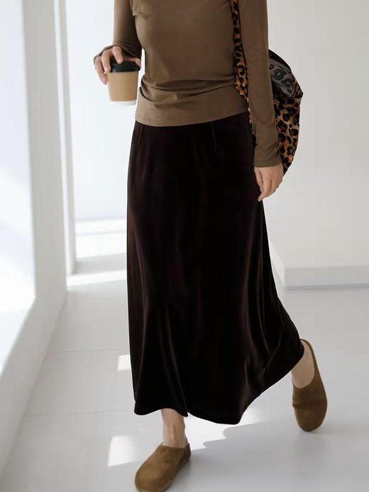 净奢风深焙棕金丝绒波光粼粼半裙 商品图10