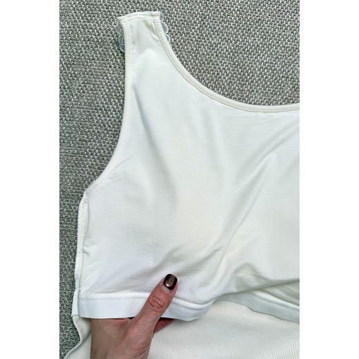 耳边细语 长绒棉羊毛莫代尔V领针织蕾丝背心 文胸式罩杯内衣背心 商品图5