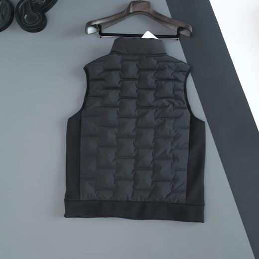 F020536新款男士90绒立体刺绣工艺羽绒马甲 商品图9