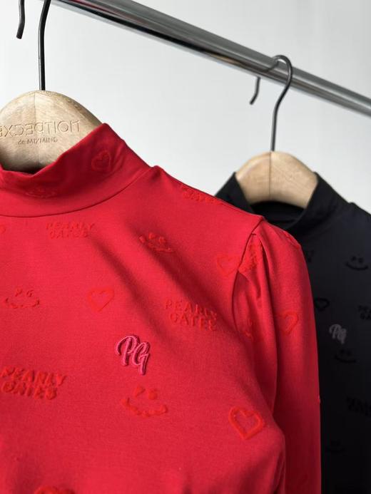 25新款，PG原单打底纱衫！韩国客供面料，棉感，亲肤，舒服透气！立体植绒面料，面料重工，上档次，胸前立体刺绣🪡，后背领结！泡泡袖设计，很好的修饰肩型，显瘦百搭款！推荐必入！ 商品图4