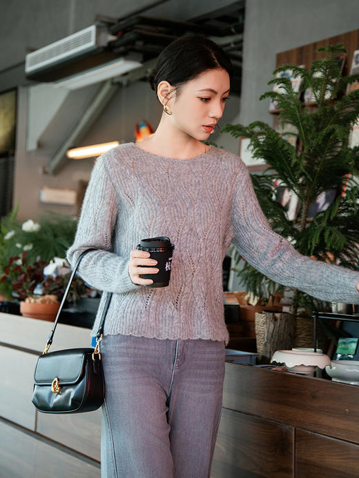 【桑蚕丝+羊绒镂空套衫】25年秋冬新品女士圆领轻薄针织套衫时尚毛衣 商品图2