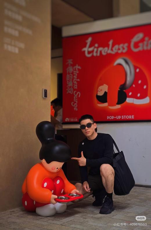 一店d 年后发 出口的一单𝐝𝐬𝐭抓绒衣
半拉链ski style ➕圆领 Z好穿的𝐭𝐫𝐚𝐢𝐧𝐢𝐧𝐠两个款都安排了！
超重磅的复合加绒面料 贴身瞬间升温 商品图5