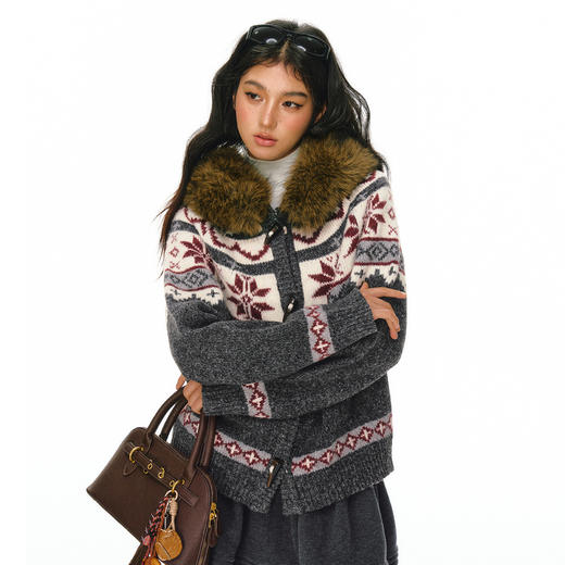 Ariseism 设计感费尔岛可拆卸毛领牛角扣毛衣外套女秋冬新款上衣 商品图0